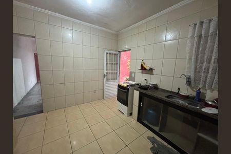 Casa para alugar com 125m², 4 quartos e 2 vagas Casa para alugar com 125m², 4 quartos e 2 vagasCozinha