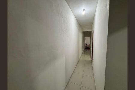 Casa para alugar com 125m², 4 quartos e 2 vagas Casa para alugar com 125m², 4 quartos e 2 vagasCorredor