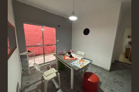 Casa para alugar com 125m², 4 quartos e 2 vagas Casa para alugar com 125m², 4 quartos e 2 vagasSala de Jantar