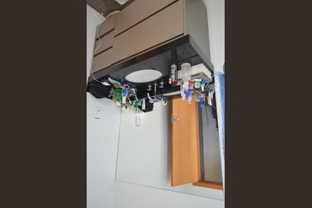 Casa de condomínio para alugar com 300m², 3 quartos e 4 vagasBanheiro da Suíte 2