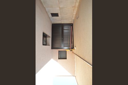 Casa de condomínio para alugar com 300m², 3 quartos e 4 vagasÁrea de Serviço