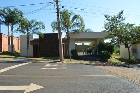 Casa de condomínio para alugar com 300m², 3 quartos e 4 vagasÁrea comum - Salão de festas