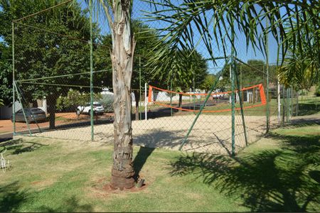 Casa de condomínio para alugar com 300m², 3 quartos e 4 vagasQuadra Esportiva