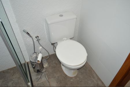 Casa de condomínio para alugar com 300m², 3 quartos e 4 vagasBanheiro da Suíte 1