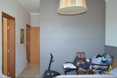 Casa de condomínio para alugar com 300m², 3 quartos e 4 vagasSuíte 2