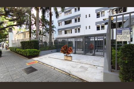 Apartamento para alugar com 139m², 2 quartos e 1 vagaFachada + Plaquinha