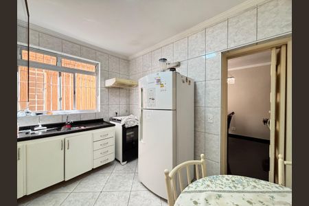 Cozinha de casa para alugar com 3 quartos, 180m² em Vila Olímpia, São Paulo