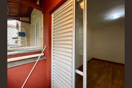 Casa de condomínio para alugar com 123m², 3 quartos e 2 vagas Casa de condomínio para alugar com 123m², 3 quartos e 2 vagasSacada Suíte