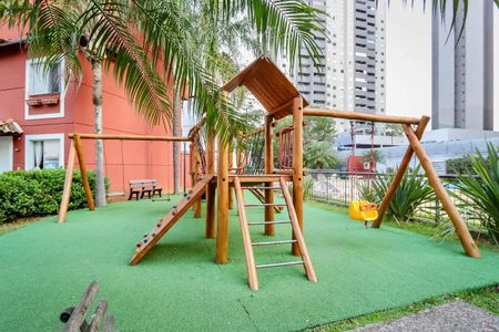 Casa de condomínio para alugar com 123m², 3 quartos e 2 vagas Casa de condomínio para alugar com 123m², 3 quartos e 2 vagasPlayground