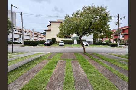 Casa de condomínio para alugar com 123m², 3 quartos e 2 vagas Casa de condomínio para alugar com 123m², 3 quartos e 2 vagasGaragem