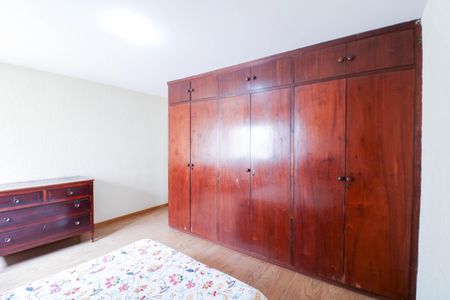 Casa à venda com 165m², 3 quartos e 2 vagasQuarto 1