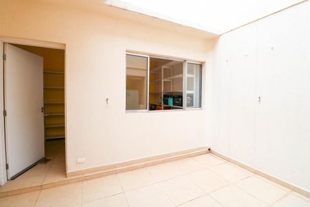 Casa à venda com 165m², 3 quartos e 2 vagasQuintal