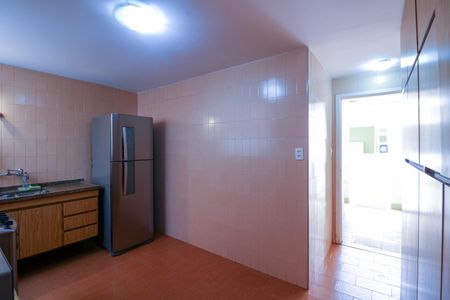 Casa à venda com 165m², 3 quartos e 2 vagasCozinha