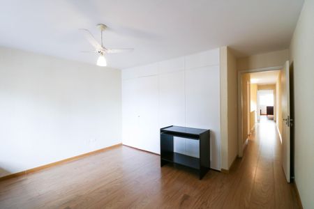 Casa à venda com 165m², 3 quartos e 2 vagasQuarto 3