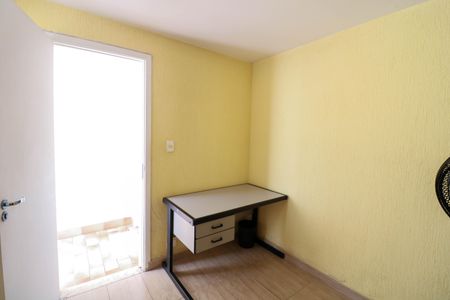Casa à venda com 165m², 3 quartos e 2 vagasQuarto de Serviço