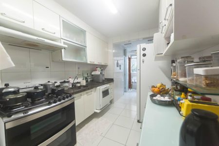 Apartamento à venda com 105m², 4 quartos e 3 vagasCozinha