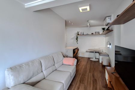 Apartamento à venda com 65m², 2 quartos e 1 vagaSala