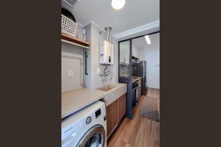 Apartamento à venda com 65m², 2 quartos e 1 vagaÁrea de Serviço