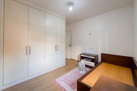 Casa para alugar com 245m², 4 quartos e 5 vagasQuarto 1