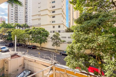 Casa para alugar com 245m², 4 quartos e 5 vagasSuíte - Varanda