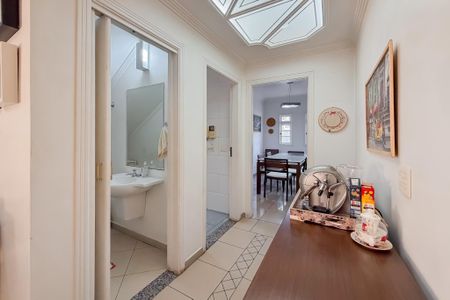 Casa para alugar com 245m², 4 quartos e 5 vagasLavabo