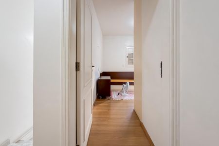 Casa para alugar com 245m², 4 quartos e 5 vagasQuarto 1