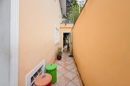 Casa para alugar com 245m², 4 quartos e 5 vagasÁrea Externa