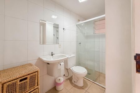 Casa para alugar com 245m², 4 quartos e 5 vagasBanheiro de Serviço