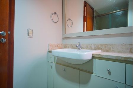 Apartamento à venda com 67m², 3 quartos e 1 vagaBanheiro Corredor