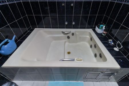 Casa para alugar com 220m², 3 quartos e 2 vagasBanheiro da Suíte