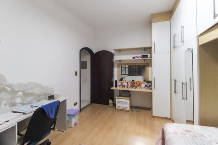 Casa para alugar com 220m², 3 quartos e 2 vagasQuarto 2