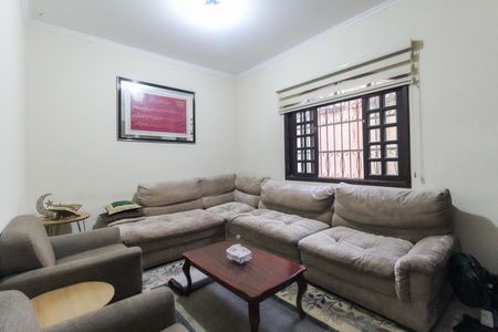 Casa para alugar com 220m², 3 quartos e 2 vagasSala