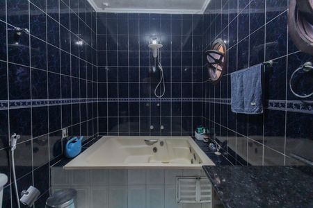 Casa para alugar com 220m², 3 quartos e 2 vagasBanheiro da Suíte