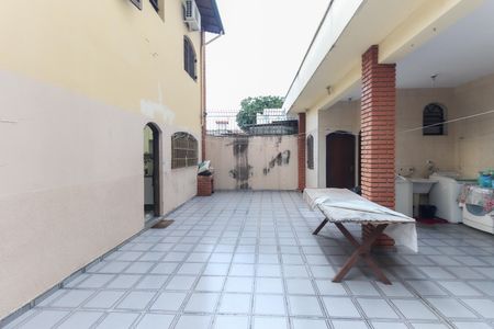 Casa para alugar com 220m², 3 quartos e 2 vagasÁrea Externa