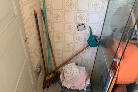 Apartamento para alugar com 79m², 2 quartos e 1 vaga Apartamento para alugar com 79m², 2 quartos e 1 vagaBanheiro de serviço