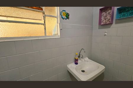 Casa à venda com 187m², 2 quartos e 1 vagaBanheiro 1