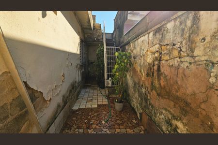 Casa à venda com 187m², 2 quartos e 1 vagaQuintal 