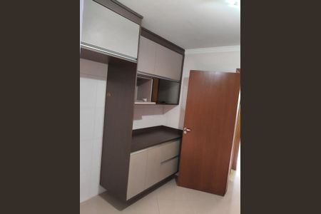 Casa para alugar com 90m², 2 quartos e 2 vagas Casa para alugar com 90m², 2 quartos e 2 vagasCozinha