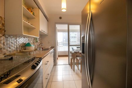 Apartamento para alugar com 160m², 4 quartos e 2 vagas Apartamento para alugar com 160m², 4 quartos e 2 vagasCozinha - Armários