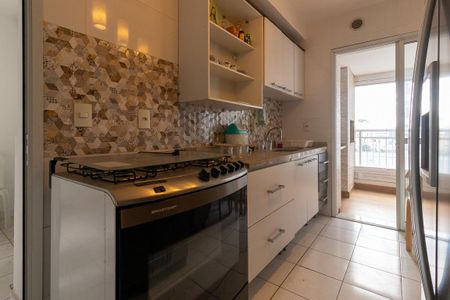 Apartamento para alugar com 160m², 4 quartos e 2 vagas Apartamento para alugar com 160m², 4 quartos e 2 vagasCozinha - Armários