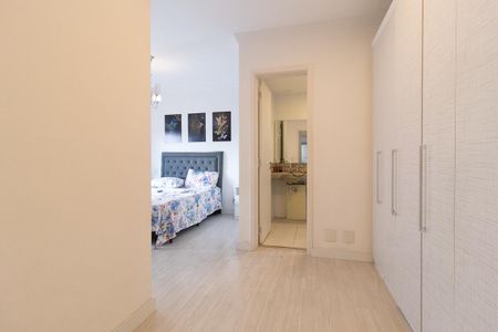 Apartamento para alugar com 160m², 4 quartos e 2 vagas Apartamento para alugar com 160m², 4 quartos e 2 vagasQuarto 2 - Suíte