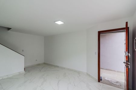 Casa de condomínio à venda com 135m², 3 quartos e 2 vagasSala de Estar