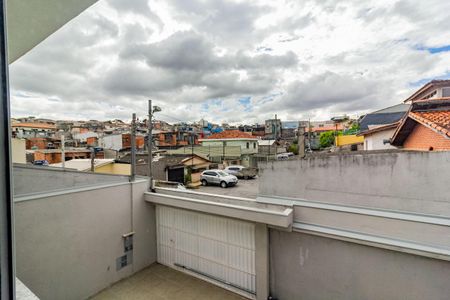 Casa de condomínio à venda com 135m², 3 quartos e 2 vagasQuarto 2 vista
