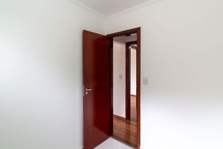 Casa de condomínio à venda com 135m², 3 quartos e 2 vagasBanheiro Suíte