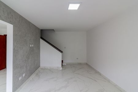 Casa de condomínio à venda com 135m², 3 quartos e 2 vagasSala de Estar