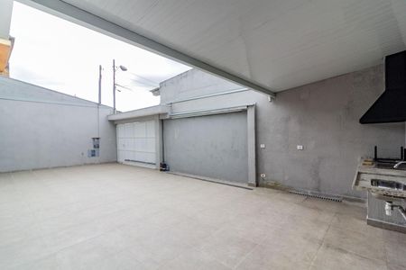 Casa de condomínio à venda com 135m², 3 quartos e 2 vagasChurrasqueira 