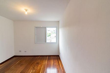 Casa de condomínio à venda com 135m², 3 quartos e 2 vagasQuarto 3 - Suíte
