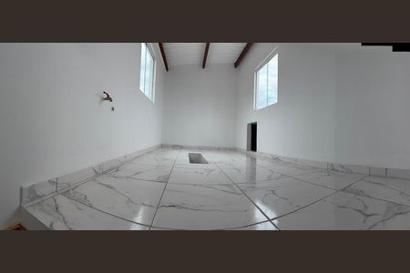 Casa à venda com 210m², 3 quartos e 4 vagasSótão