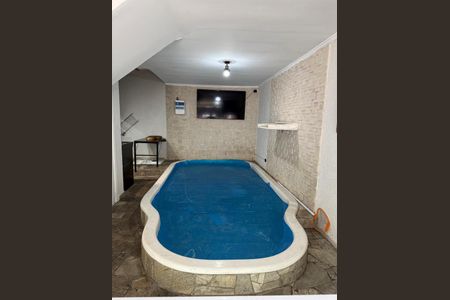 Casa à venda com 210m², 3 quartos e 4 vagasÁrea Gourmet e Piscina