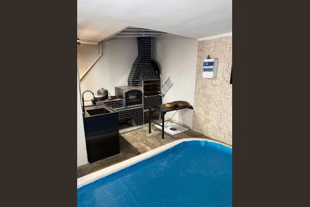 Casa à venda com 210m², 3 quartos e 4 vagasÁrea Gourmet e Piscina